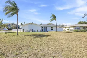 5708 Bayshore Dr, Seminole, FL 33772 - Photo 45