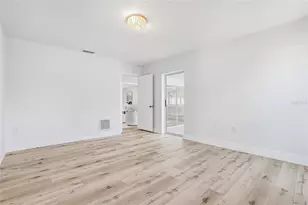 5708 Bayshore Dr, Seminole, FL 33772 - Photo 21