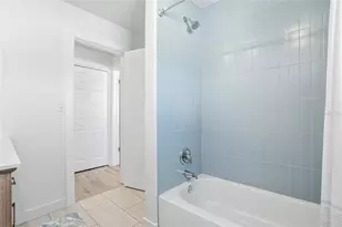 5708 Bayshore Dr, Seminole, FL 33772 - Photo 29