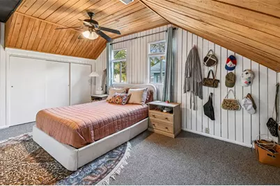 945 11th Street N, Saint Petersburg, FL 33705 - Photo 29