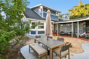 945 11th St N, Saint Petersburg, FL 33705 - Photo 3