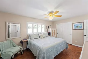 11653 Pinedale Ave, Seminole, FL 33772 - Photo 17