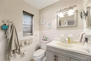 11653 Pinedale Ave, Seminole, FL 33772 - Photo 11