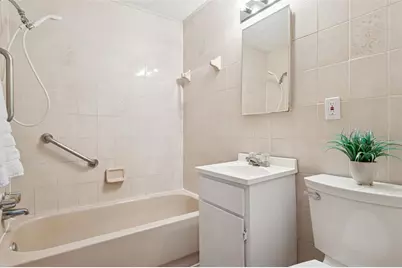 8105 Alpine Avenue, Tampa, FL 33619 - Photo 11