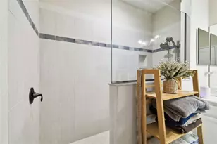 1241 Florablu Dr, Seffner, FL 33584 - Photo 37