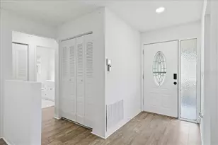 2954 Curling Ct, Palm Harbor, FL 34684 - Photo 3