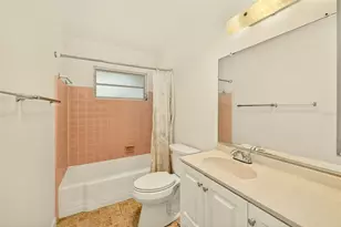 708 Tam O Shanter Ave, Sun City Center, FL 33573 - Photo 11