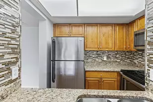4712 Marine Pkwy, New Port Richey, FL 34652 - Photo 13