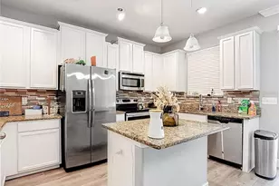 4442 Fennwood Ct, Wesley Chapel, FL 33543 - Photo 5
