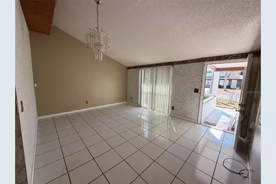 10213 Explorer Court, Tampa, FL 33615 - Photo 5