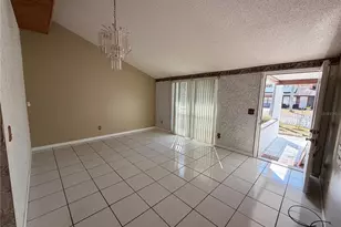 10213 Explorer Ct, Tampa, FL 33615 - Photo 5