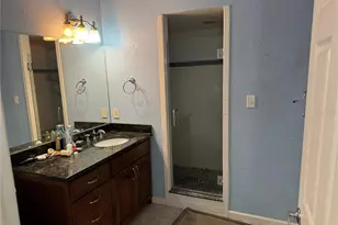 1736 W Country Club Dr, Tampa, FL 33612 - Photo 19