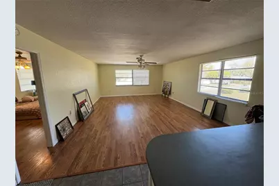 1736 W Country Club Drive, Tampa, FL 33612 - Photo 9