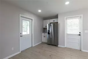 6521 S Englewood Ave, Tampa, FL 33611 - Photo 7