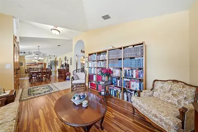 10005 Katie Court, Tampa, FL 33647 - Photo 9