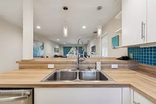 29129 Bay Hollow Dr, Wesley Chapel, FL 33543 - Photo 11