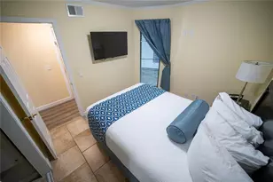 2506 N Rocky Point Dr, Tampa, FL 33607 - Photo 15