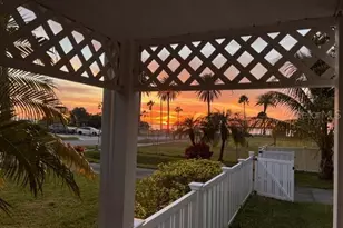 220 Lyndhurst St, Dunedin, FL 34698 - Photo 5