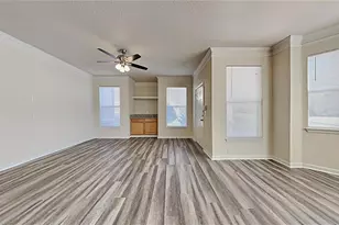 10431 Villa View Cir, Tampa, FL 33647 - Photo 5