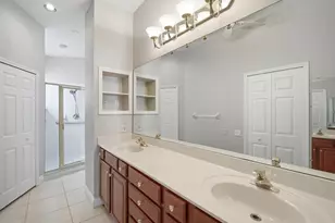 5202 Fairway 1 Dr, Valrico, FL 33596 - Photo 7
