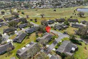 2001 Heathfield Cir, Sun City Center, FL 33573 - Photo 91