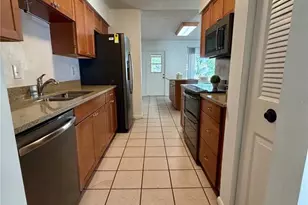 7303 Woodkirk Ct, Tampa, FL 33634 - Photo 9