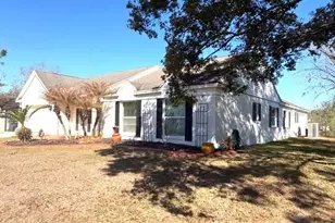 1326 Peachfield Dr, Valrico, FL 33596 - Photo 3