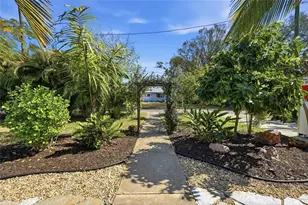 2701 56th St S, Gulfport, FL 33707 - Photo 13