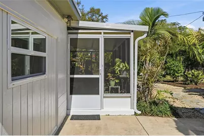 2701 56th Street S, Gulfport, FL 33707 - Photo 13