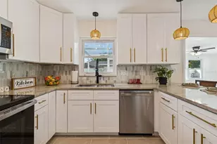 5682 46th Ave N, Kenneth City, FL 33709 - Photo 11