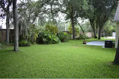 2132 Brandon Park Circle, Brandon, FL 33510 - Photo 9