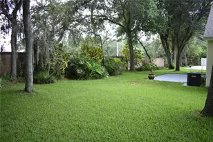 2132 Brandon Park Cir, Brandon, FL 33510 - Photo 9