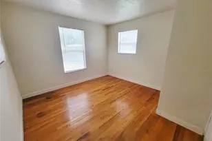 5610 Kelly Dr N, Saint Petersburg, FL 33703 - Photo 13