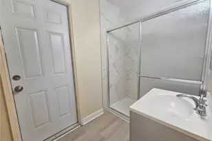 5610 Kelly Dr N, Saint Petersburg, FL 33703 - Photo 15