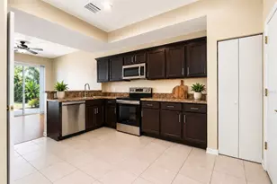 9857 66th St N, Pinellas Park, FL 33782 - Photo 5