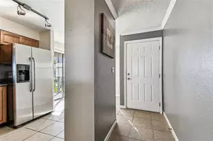 10101 Sailwinds Blvd S, Largo, FL 33773 - Photo 9