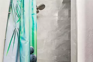 10101 Sailwinds Blvd S, Largo, FL 33773 - Photo 19