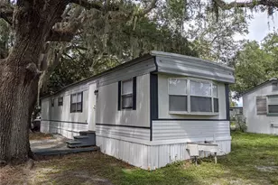 11730 U S Hwy 92 E, Seffner, FL 33584 - Photo 1