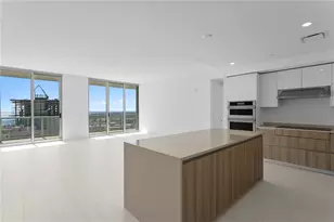 400 Central Ave, Saint Petersburg, FL 33701 - Photo 13