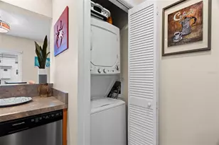 377 Moorings Cove Dr, Tarpon Springs, FL 34689 - Photo 19