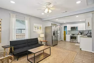 1608 Preston St S, Saint Petersburg, FL 33712 - Photo 9