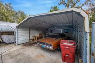 1201 N Palm Dr, Plant City, FL 33563 - Photo 33