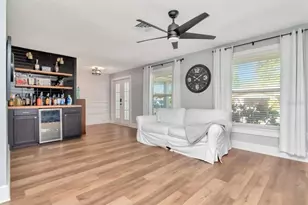 720 Hickory Ln, Palm Harbor, FL 34683 - Photo 3