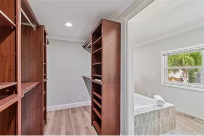 8402 Boxwood Drive, Tampa, FL 33615 - Photo 13