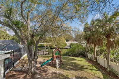 8402 Boxwood Drive, Tampa, FL 33615 - Photo 27