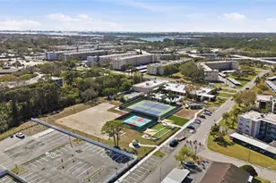 6070 80th St N, Saint Petersburg, FL 33709 - Photo 43