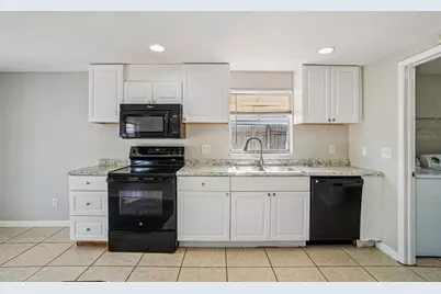 6807 White Cliffs Way, Tampa, FL 33625 - Photo 7