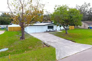 8816 Ashman Rd, Riverview, FL 33578 - Photo 5