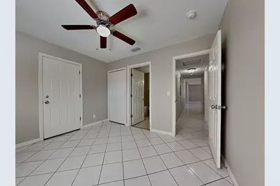 [Address not provided], Tampa, FL 33615 - Photo 7