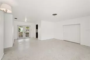 4923 Brookmeade Dr, Sarasota, FL 34232 - Photo 5